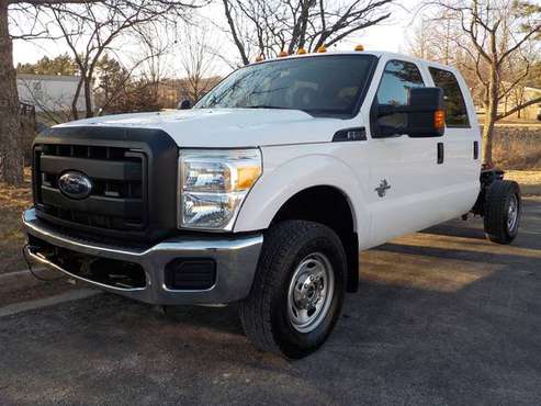 2016 Ford F350 XL 4x4 Crew Cab, no bed, 5 Cab-Axle, 170k, Warnty for sale in Merriam, MO