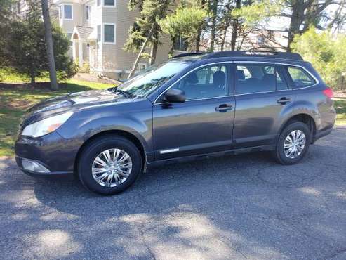 2011 Subaru Outback for sale in STAMFORD, CT