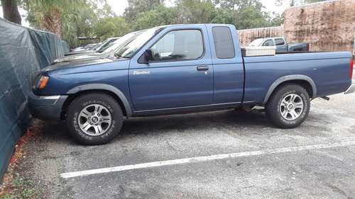 '00' nissan frontier 4 cyl., 5 sp, ext cab, runs great. - cars &... for sale in Jacksonville, FL
