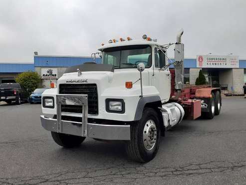 2003 MACK RD688S - 300 Trucks and Trailers In Stock for sale in Coopersburg, PA