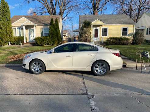 2015 Buick Regal AWD Premium 1 - cars & trucks - by owner - vehicle... for sale in MOLINE, IA