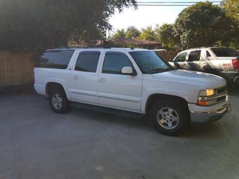 2003 Suburban 1500 LT Excellent Condition for sale in Sherman, TX
