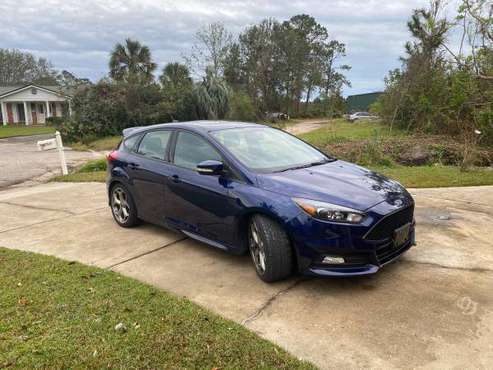 Ford Focus ST (2017) - cars & trucks - by owner - vehicle automotive... for sale in Pensacola, FL