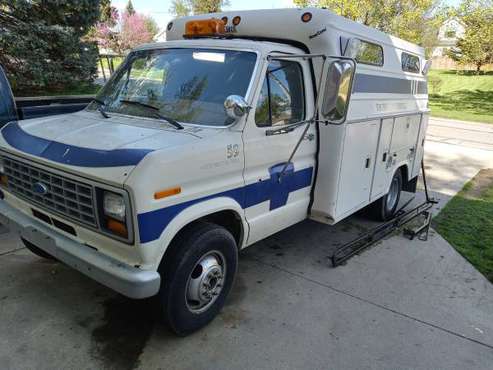 1986 Ford Econoline E350 with original 351 Windsor engine with for sale in Oregon, OH