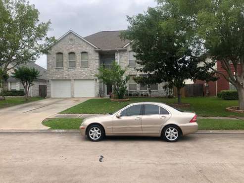 2003 Mercedes C240, clean leather, cold a/c, clean title Runs & drives for sale in Houston, TX