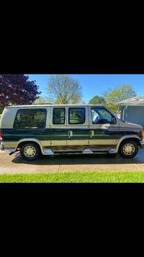 1996 Ford Econoline for sale in Strongsville, OH
