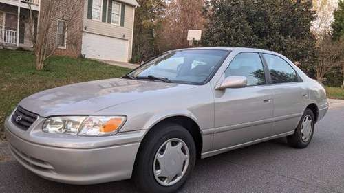 19 SERVICE RECORDS - SILVER TOYOTA CAMRY-VERY WELL MAINTAINED-... for sale in Powder Springs, AL