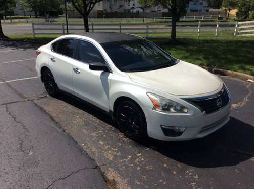 13 Nissan Altima good car OBO ! for sale in Fredericksburg, District Of Columbia