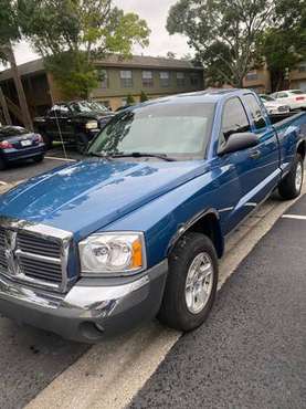 2005 dodge Dakota 2WD - cars & trucks - by owner - vehicle... for sale in Clearwater, FL