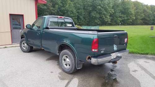 4 x 4 Ford F150 for sale in Shiocton, WI