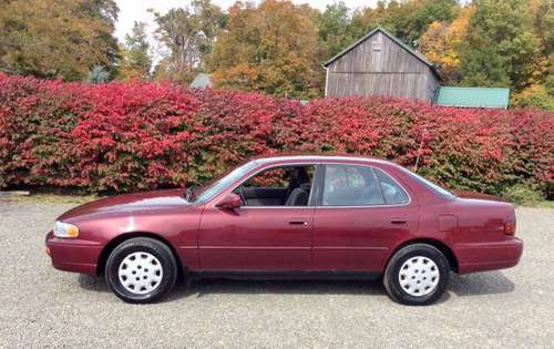 1996 Toyota Camry LE for sale in Branford, CT