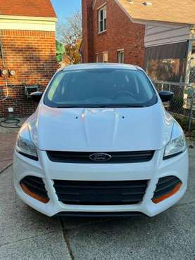 2015 Ford Escape - cars & trucks - by owner - vehicle automotive sale for sale in Dearborn, MI