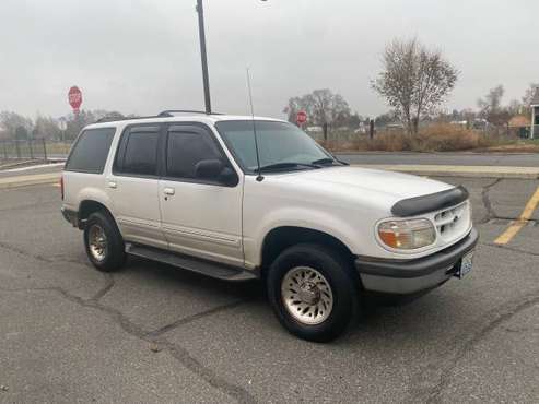 1998 Ford Explorer 4x4 - cars & trucks - by owner - vehicle... for sale in Tieton, WA