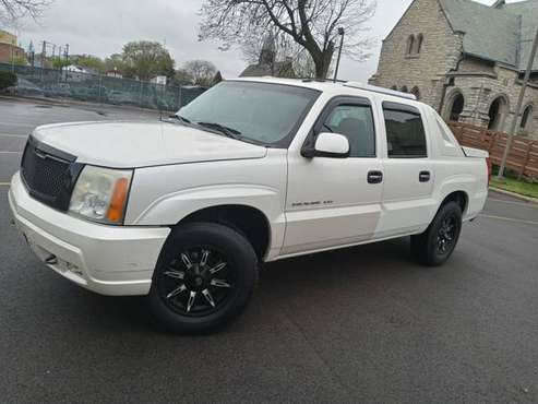 2003 CADILLAC ESCALADE EXT - - by dealer - vehicle for sale in Kenosha, WI