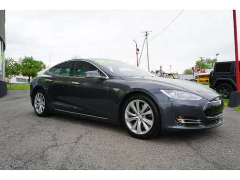 2016 Tesla Model S Midnight Silver Metallic For Sale Great DEAL! for sale in Easton, PA