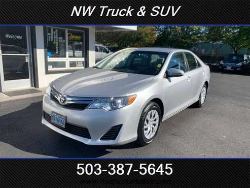2011 TOYOTA CAMRY LE 4 DOOR SEDAN 2.5L 4 CYL AUTOMATIC FWD LOW MILES for sale in Milwaukee, OR