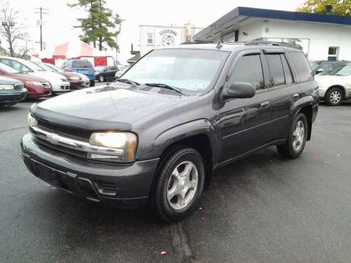 2007 Chevy Trailblazer LS 4x4 - cars & trucks - by dealer - vehicle... for sale in Bausman, PA