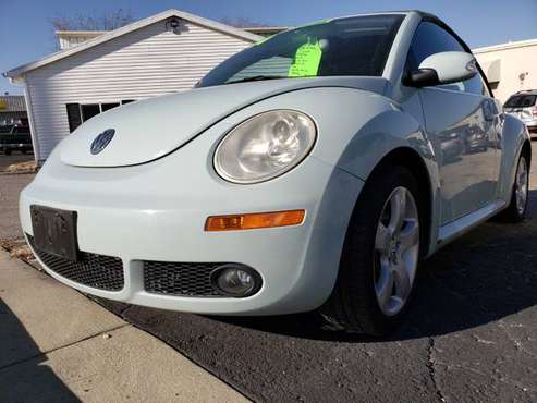 2006 Volkswagen Beetle Convertible - cars & trucks - by dealer -... for sale in Marion, IA