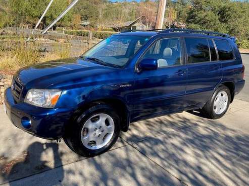 Toyota Highlander Limited FWD - cars & trucks - by owner - vehicle... for sale in Healdsburg, CA