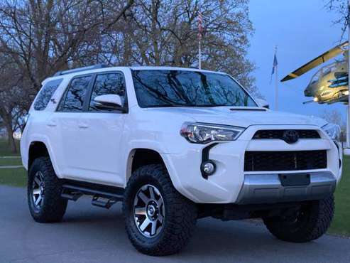 2018 TOYOTA 4RUNNER TRD OFF ROAD PREMIUM 4X4 - - by for sale in Shakopee, MN