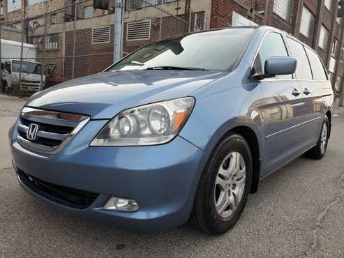 Honda Odyssey 2005 - cars & trucks - by owner - vehicle automotive... for sale in Chicago, IL