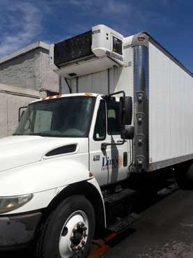 REFRIGERATOR Truck In'tl 4300 - cars & trucks - by owner - vehicle... for sale in Oakland, NV