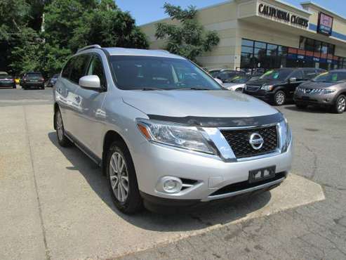 2014 Nissan Pathfinder SV 4x4 ** 133,298 Miles ** - cars & trucks -... for sale in Peabody, MA