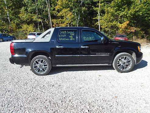 2009 Chevy Avalanche LTZ 4x4 - Loaded Truck - Nice Rims for sale in Russellville, IN