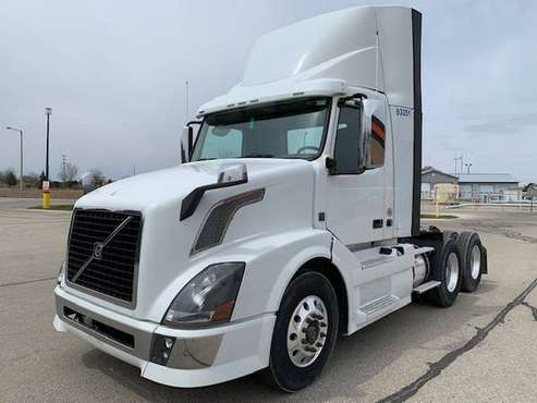 2013 Volvo VNL64T300 Day Cab Tractor #83251 - cars & trucks - by... for sale in Fond Du Lac, WI