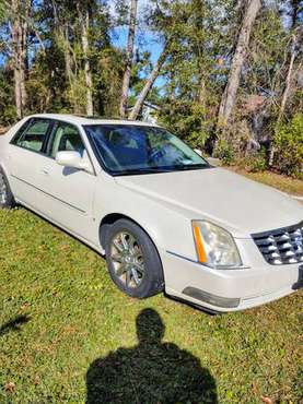 2008 Cadillac DTS - cars & trucks - by owner - vehicle automotive sale for sale in Wilmington, NC