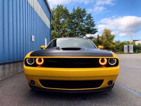 2017 challenger T/APLUS only4500miles One owner(brand new) no accident for sale in QUINCY, MA