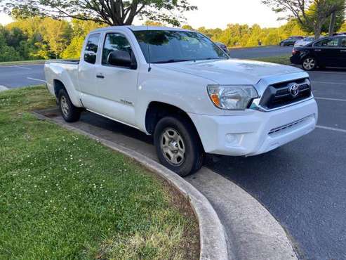 2013 Tacoma Toyota 156k 4 cyl 2 7 clean sr5 - - by for sale in Denver, NC