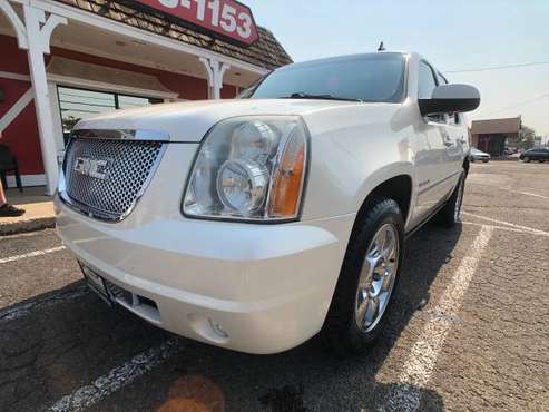 2013 GMC YUKON DENALI - cars & trucks - by dealer - vehicle... for sale in Amarillo, TX