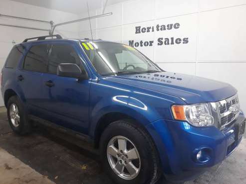 2011 Ford Escape XLT Sunroof Financing Available!!! - cars & trucks... for sale in Latham, OH