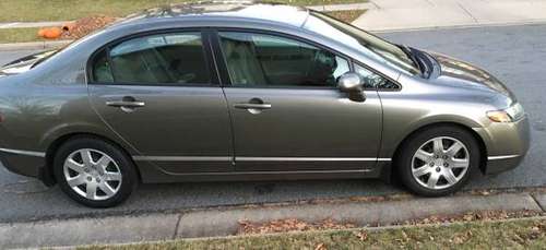 2007 HONDA CIVIC LX Sedan No Rust - cars & trucks - by owner -... for sale in Madison, WI