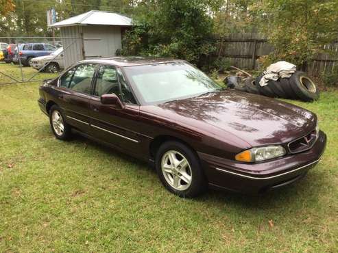 1998 Pontiac Bonneville Great condition Cold A/C $2500 OBO for sale in Rocky Point, NC