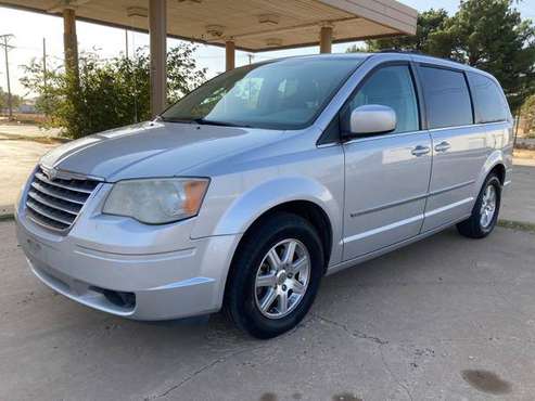 2009 Chrysler Town Country Touring Runs Great! - cars & trucks - by... for sale in Lubbock, TX