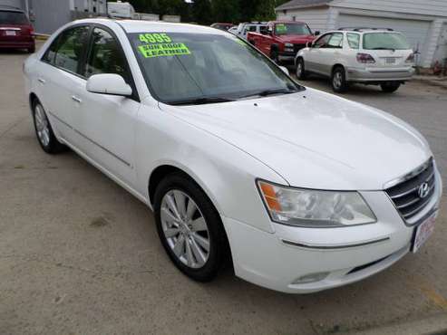 2009 HYUNDAI SONATA LIMITED - cars & trucks - by dealer - vehicle... for sale in Des Moines, IA