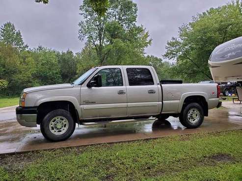 2005 Chevy 2500HD For Sale for sale in Wilton, IA