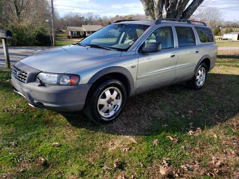 2004 Volvo XC90. - cars & trucks - by owner - vehicle automotive sale for sale in La Fayette, TN