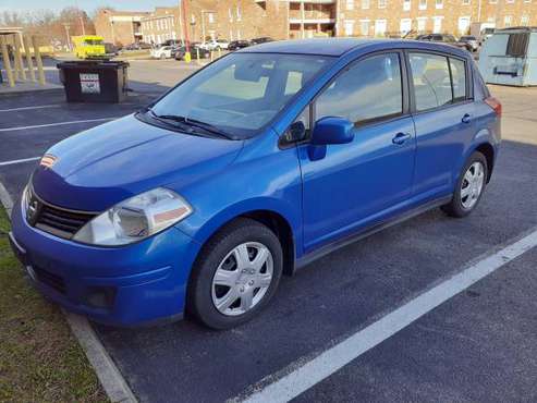 ****** 2008 NISSAN VERSA HATCHBACK - ONLY 99KMILES ****** - cars &... for sale in Alexandria, District Of Columbia