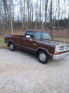 MINT 1988 DODGE D-250 Long bed for sale in Brooklyn, NY