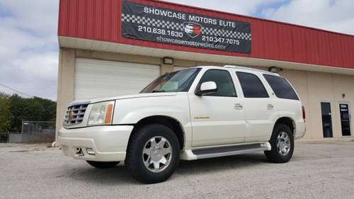 2005 Cadillac Escalade / DVD / Sunroof - cars & trucks - by dealer -... for sale in San Antonio, TX