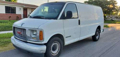 CHEVY GMC 2002 BY OWNER for sale in Miami, FL