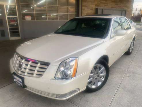 2010 CADILLAC DTS - cars & trucks - by dealer - vehicle automotive... for sale in MILWAUKEE WI 53209, WI