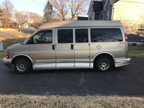 2004 Chevy Express Explorer Limited Con Van - - by for sale in Bowling Green , KY