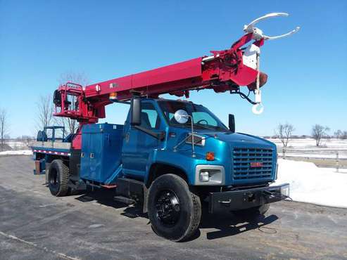 2007 GMC C7500 47 Sheave Height Altec Diesel 120k mi Digger Derrick for sale in Gilberts, KY
