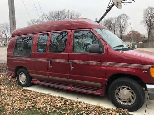Wheelchair Accessible Handicap Van with lift. Extra Clean for sale in Osseo, MN