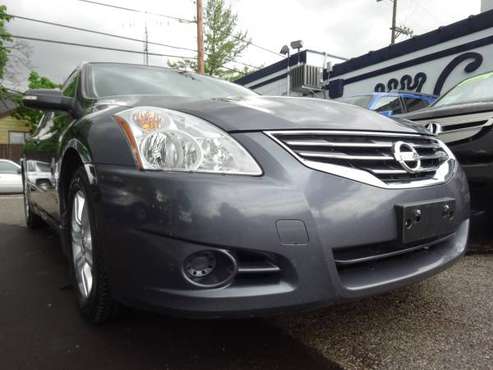 2012 Nissan Altima SL*button start*Heated leather*Sunroof* - cars &... for sale in West Allis, WI