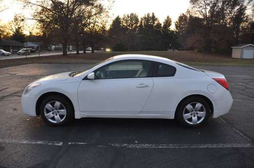 2008 Nissan Altima - cars & trucks - by owner - vehicle automotive... for sale in Demotte, IL